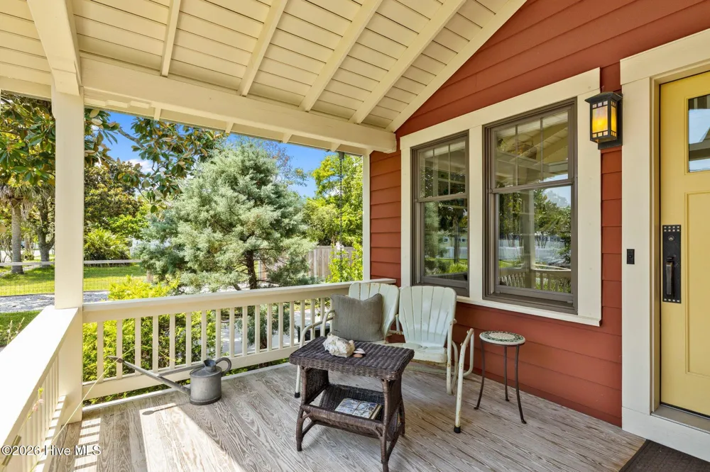 105 3rd Street Beaufort, NC 28516