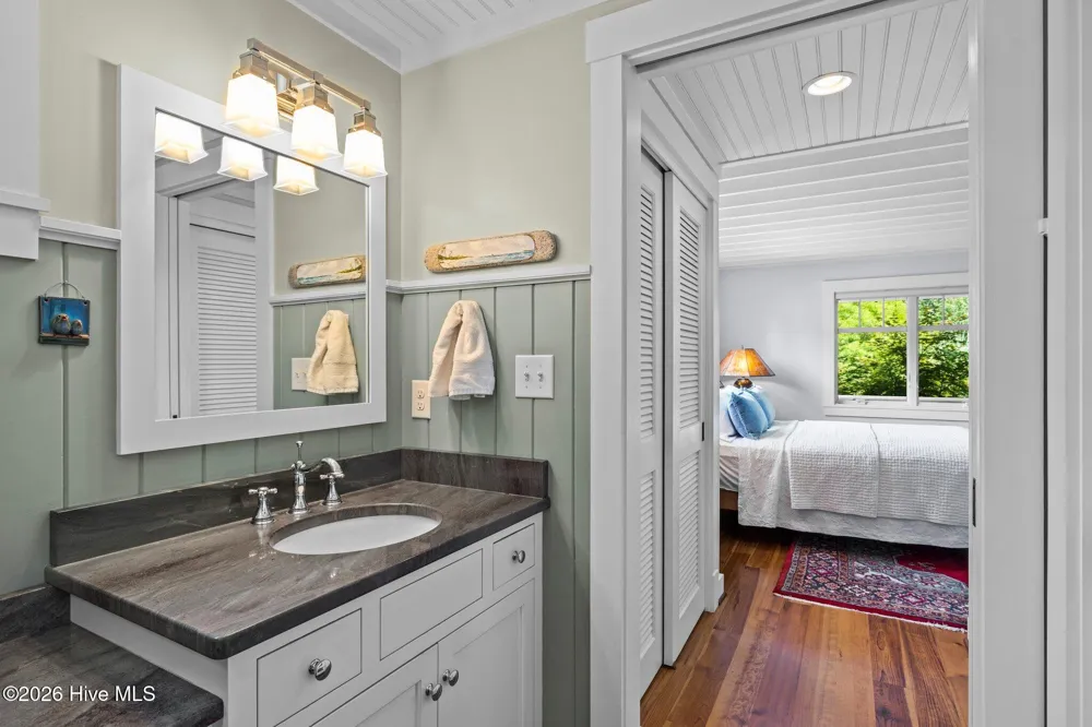 105 3rd Street Beaufort, NC 28516