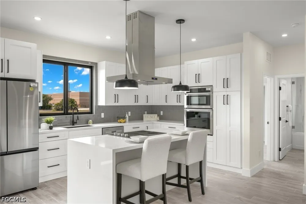 NE 11TH LANE Cape Coral, FL 33909
