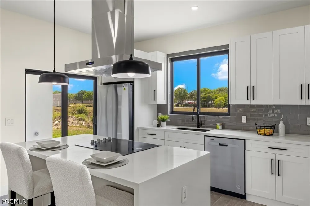 NE 11TH LANE Cape Coral, FL 33909