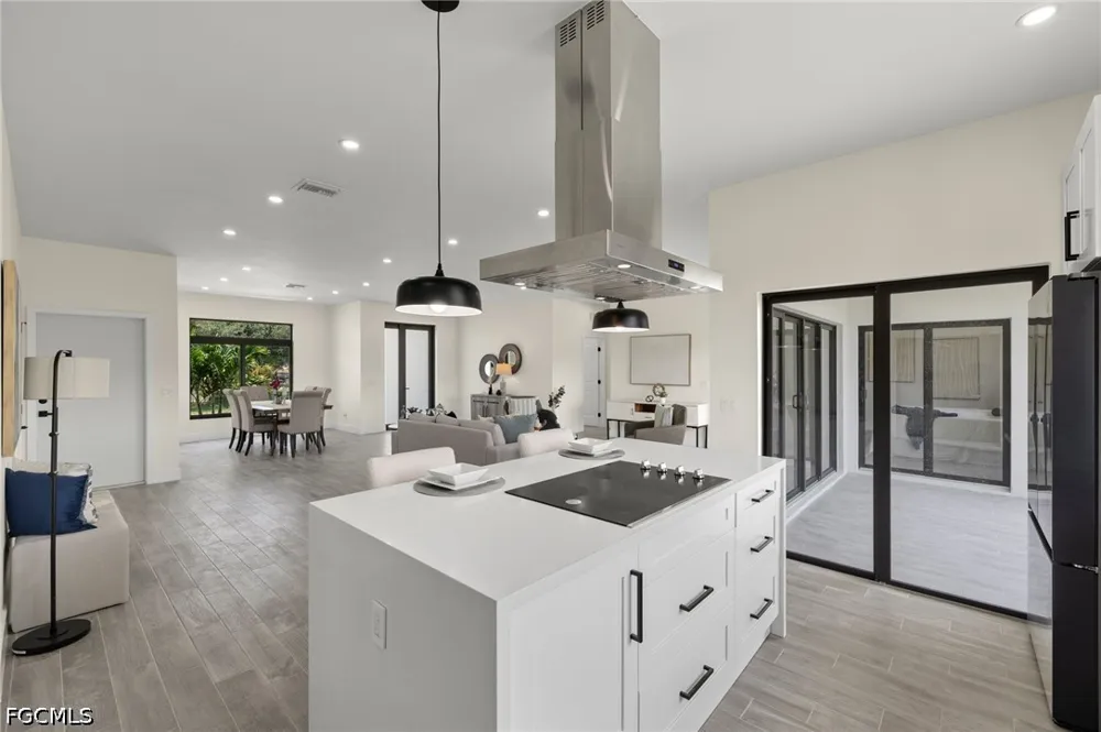 NE 11TH LANE Cape Coral, FL 33909