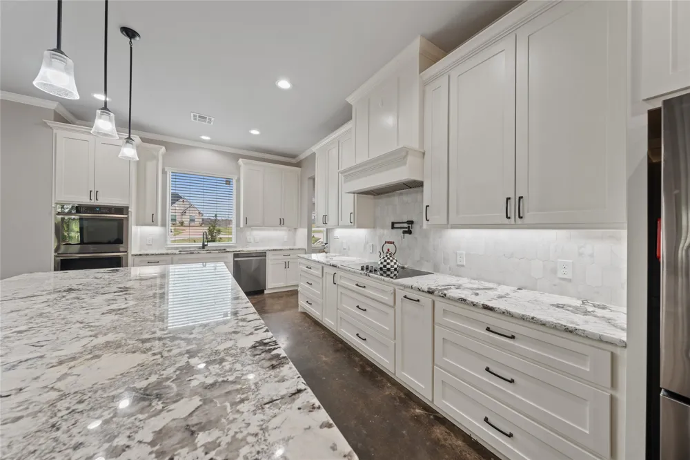 240 Royals Ranch Road Lorena, TX 76655