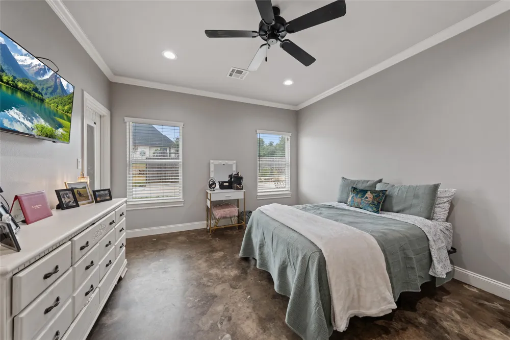 240 Royals Ranch Road Lorena, TX 76655