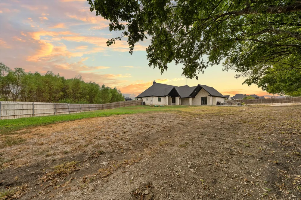 240 Royals Ranch Road Lorena, TX 76655