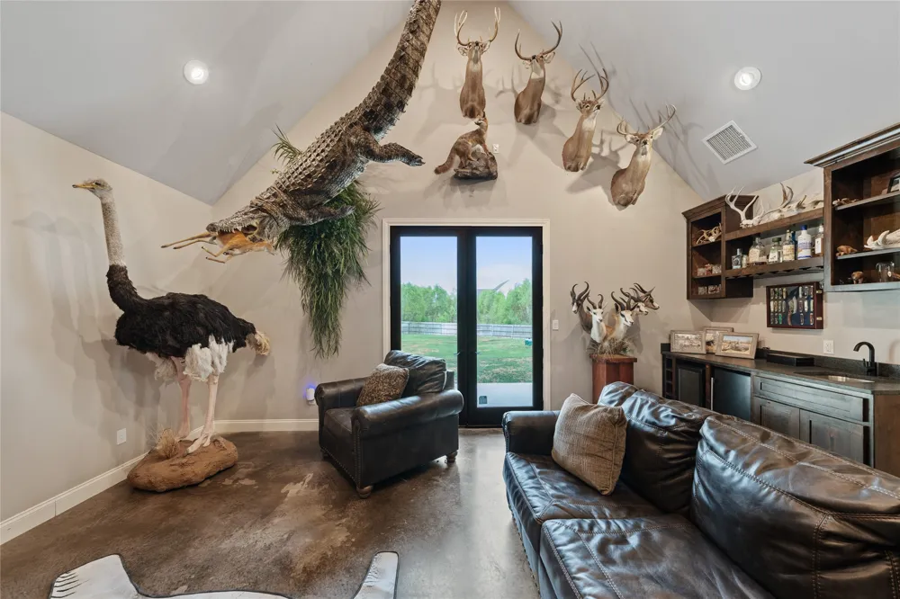 240 Royals Ranch Road Lorena, TX 76655