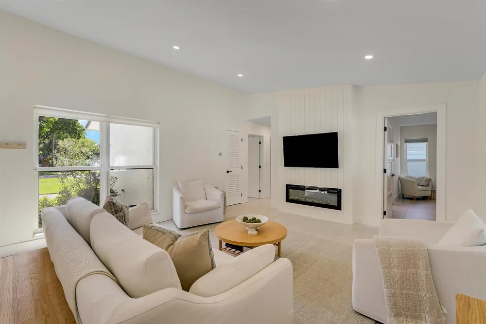 275 NW 37th Way Deerfield Beach, FL 33442