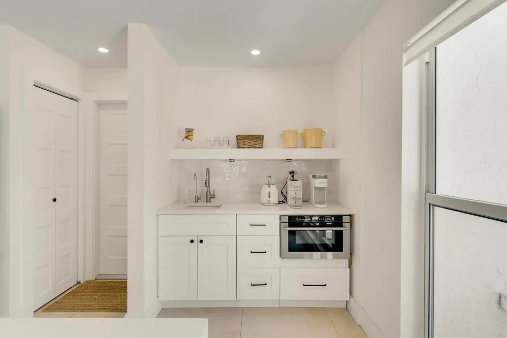 275 NW 37th Way Deerfield Beach, FL 33442