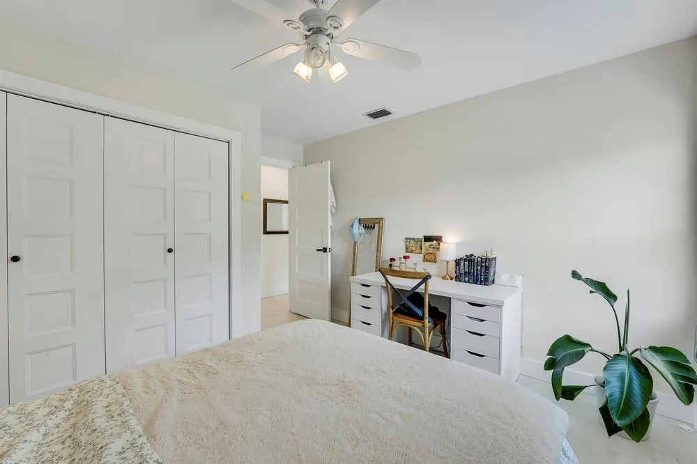 275 NW 37th Way Deerfield Beach, FL 33442