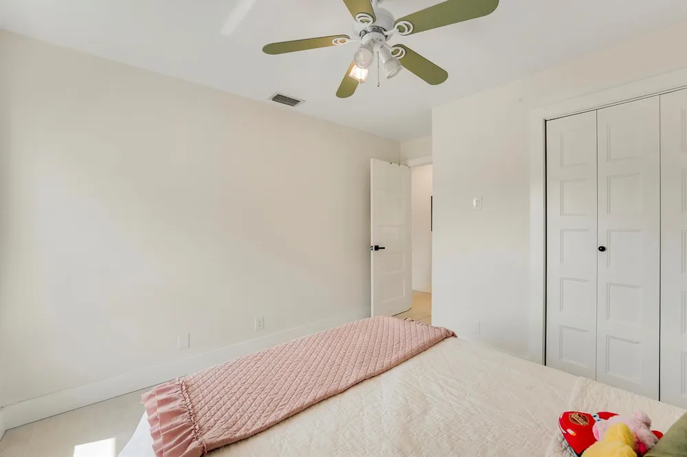 275 NW 37th Way Deerfield Beach, FL 33442