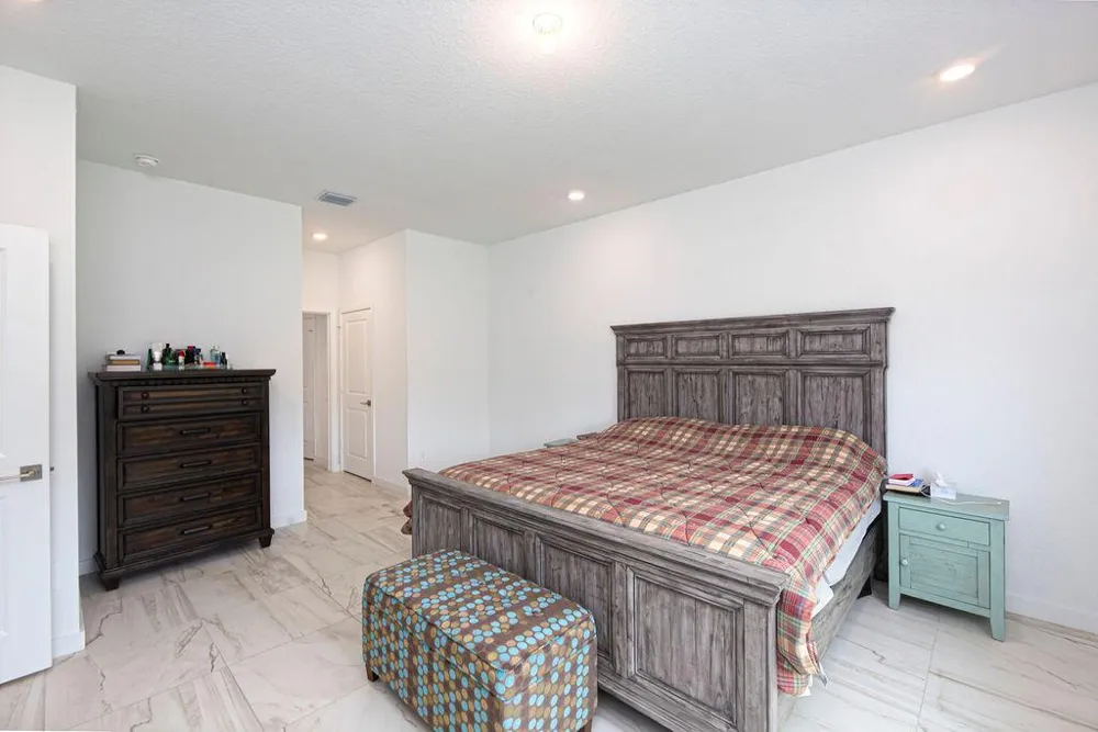 5788 SE SKYBLUE CIRCLE Stuart, FL 34997