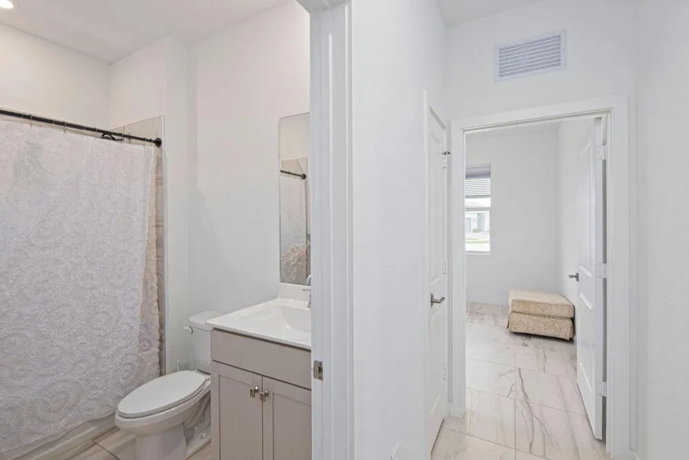 5788 SE SKYBLUE CIRCLE Stuart, FL 34997