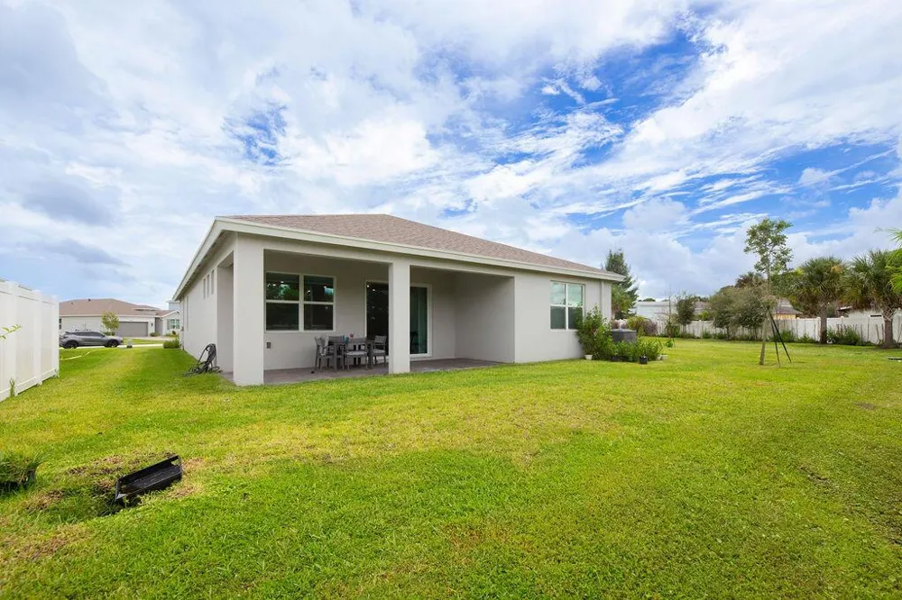 5788 SE SKYBLUE CIRCLE Stuart, FL 34997