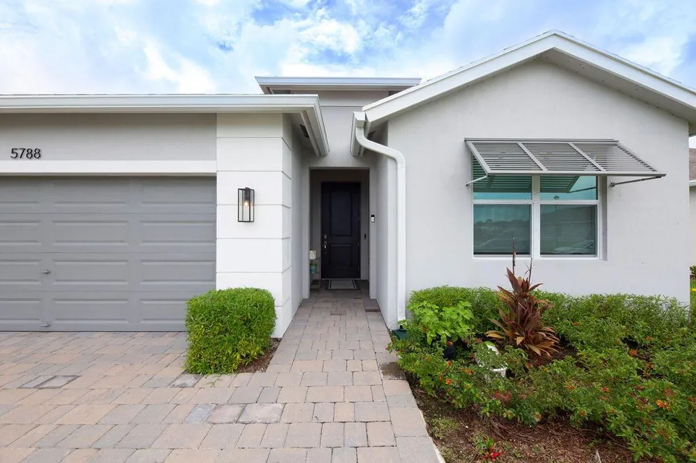 5788 SE SKYBLUE CIRCLE Stuart, FL 34997