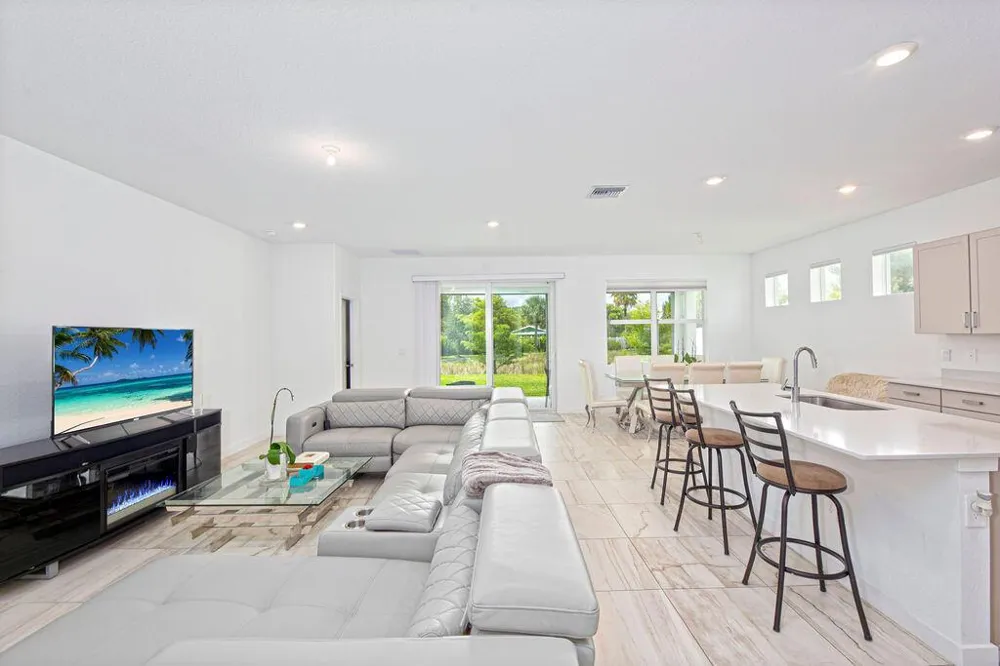 5788 SE SKYBLUE CIRCLE Stuart, FL 34997