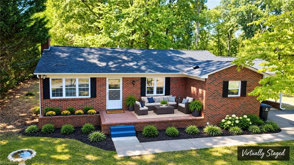 316 Old Hollow Road Winston-Salem, NC 27105