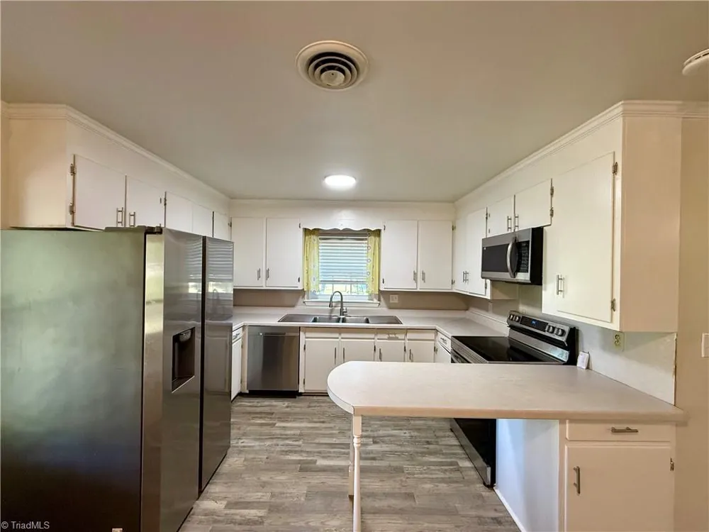 316 Old Hollow Road Winston-Salem, NC 27105