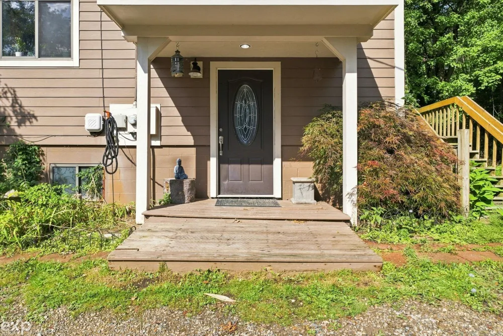 535 Goldengate Street Lake Orion Village, MI 48362