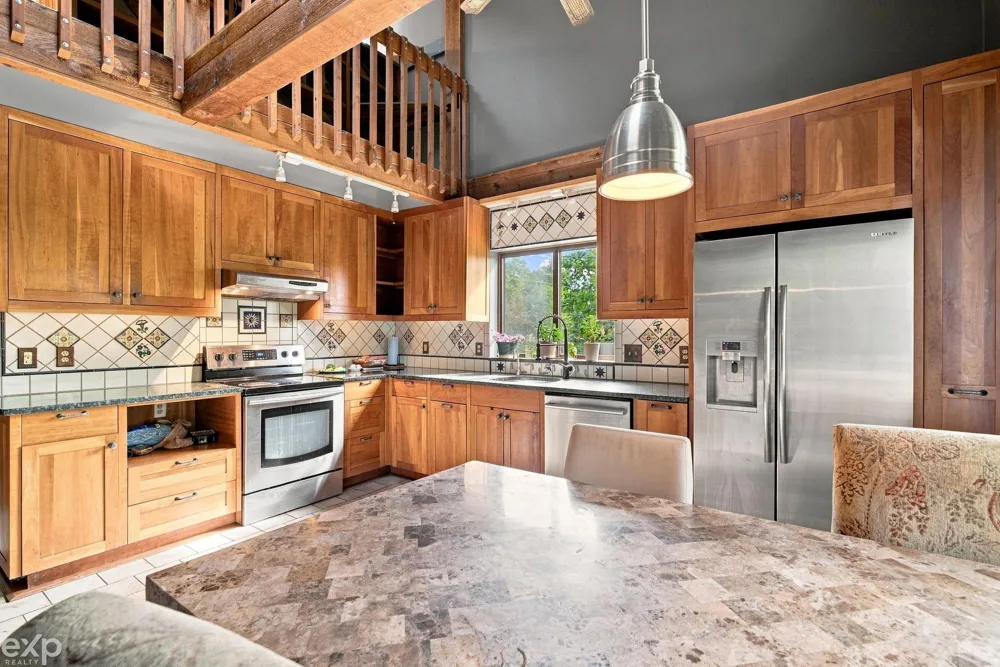535 Goldengate Street Lake Orion Village, MI 48362
