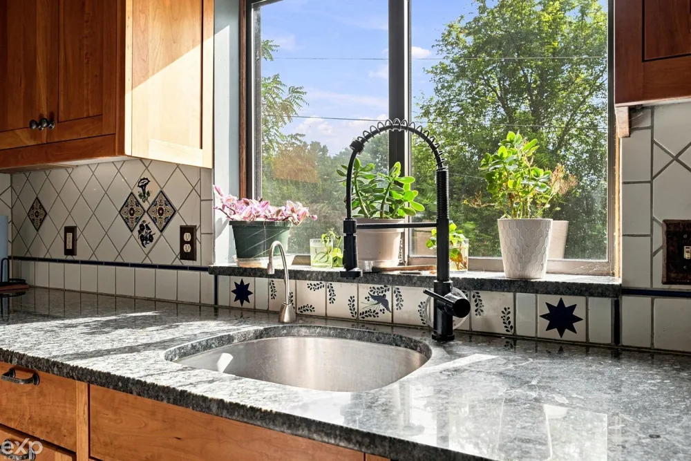 535 Goldengate Street Lake Orion Village, MI 48362
