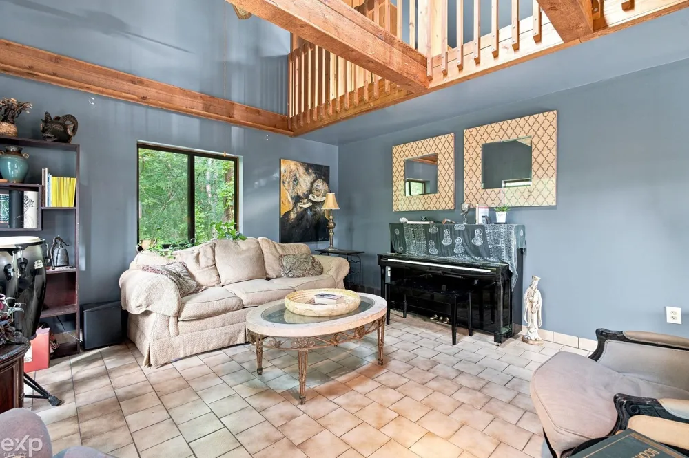 535 Goldengate Street Lake Orion Village, MI 48362