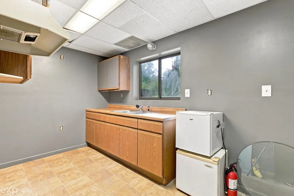 535 Goldengate Street Lake Orion Village, MI 48362