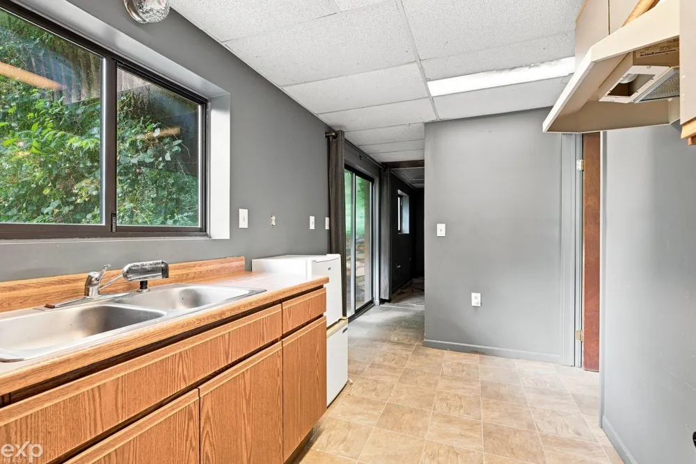 535 Goldengate Street Lake Orion Village, MI 48362