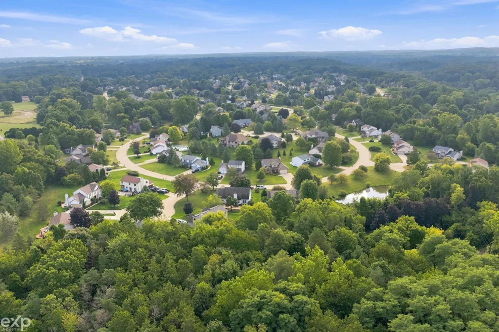 535 Goldengate Street Lake Orion Village, MI 48362