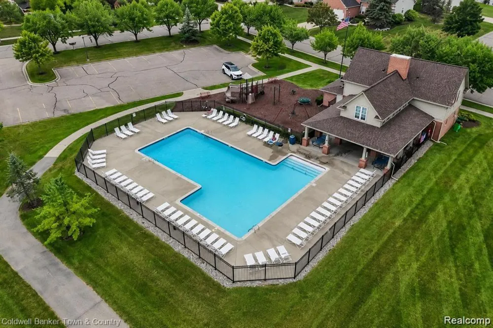 4221 Sonata Drive Oceola Township, MI 48843