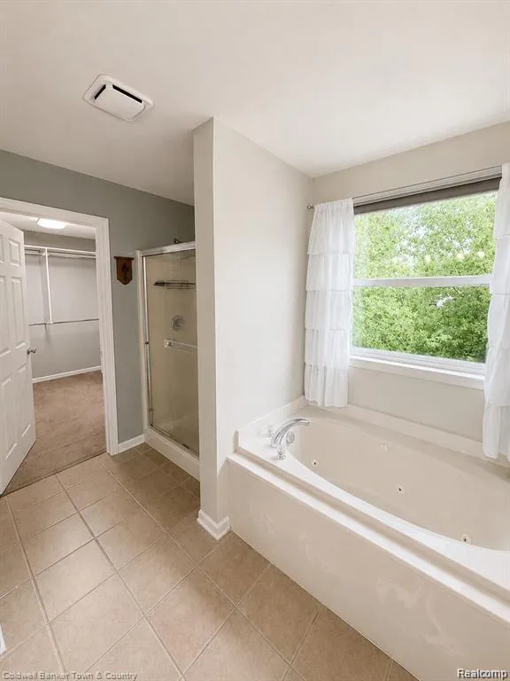 4221 Sonata Drive Oceola Township, MI 48843