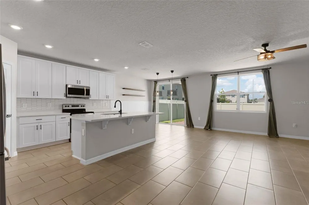 1355 BENEVENTO DRIVE Winter Haven, FL 33884