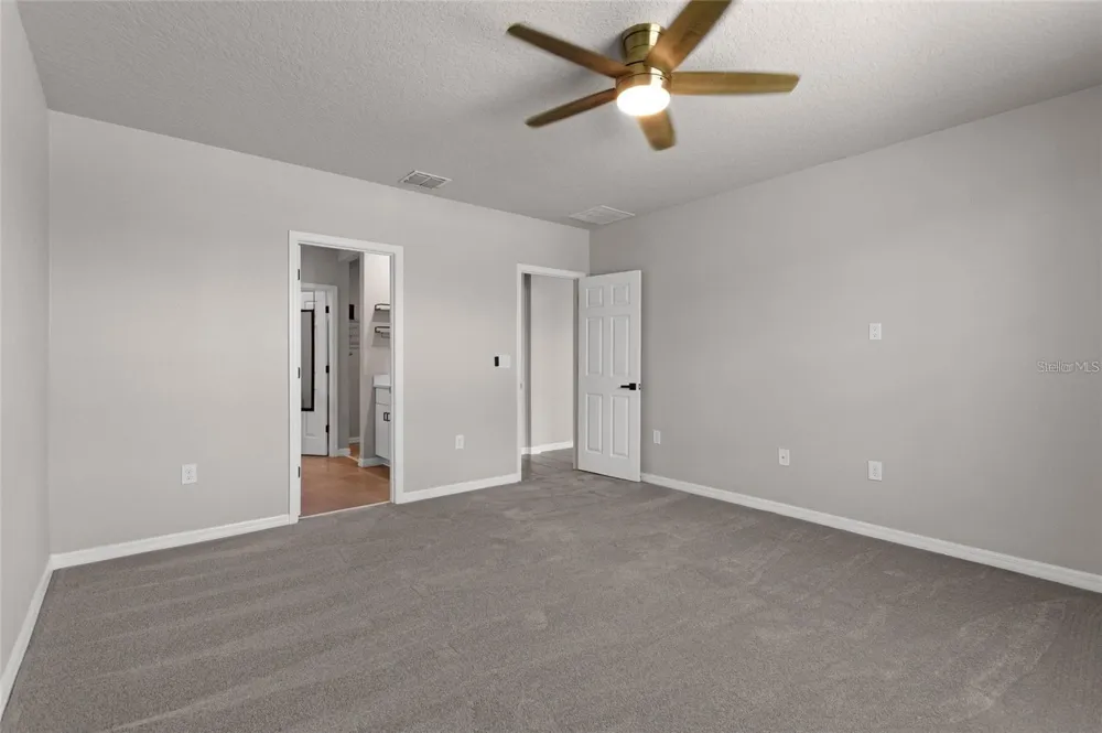 1355 BENEVENTO DRIVE Winter Haven, FL 33884