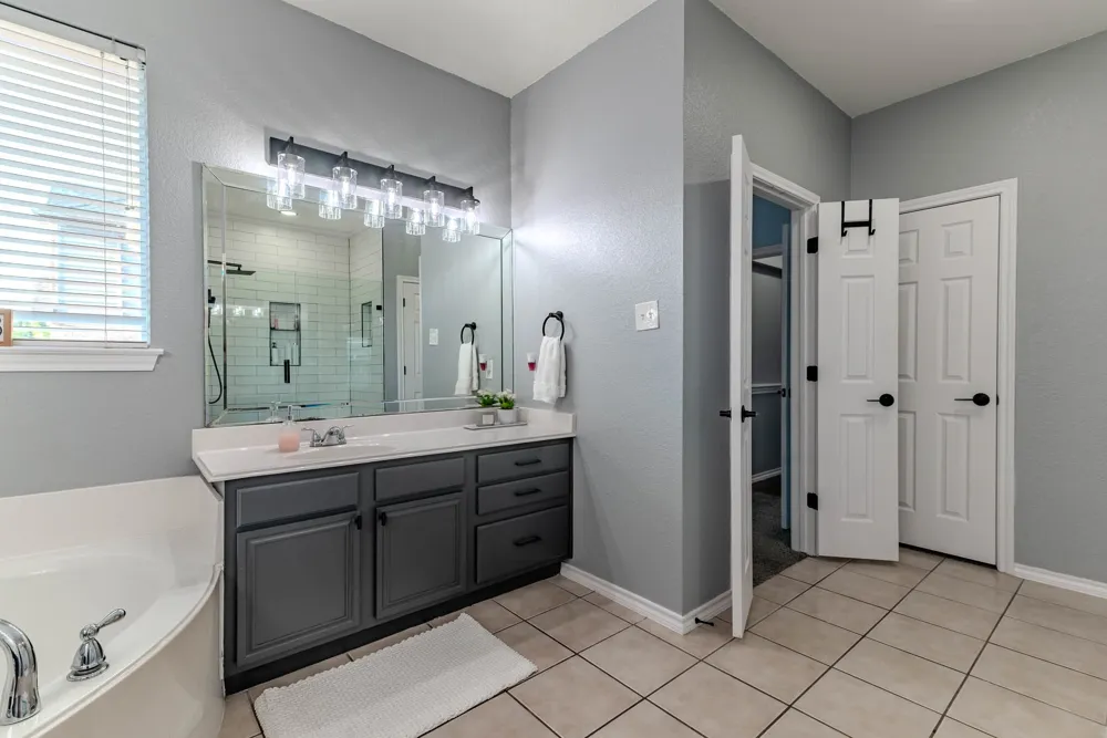 5101 Weshire Drive Mansfield, TX 76063