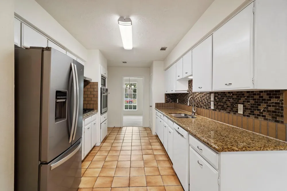 6102 Redding Road Houston, TX 77036