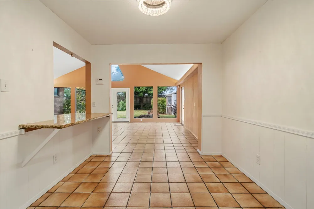 6102 Redding Road Houston, TX 77036