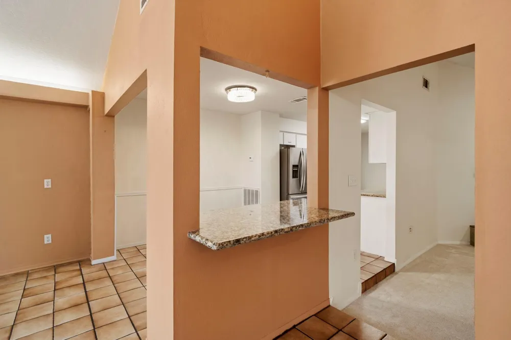 6102 Redding Road Houston, TX 77036