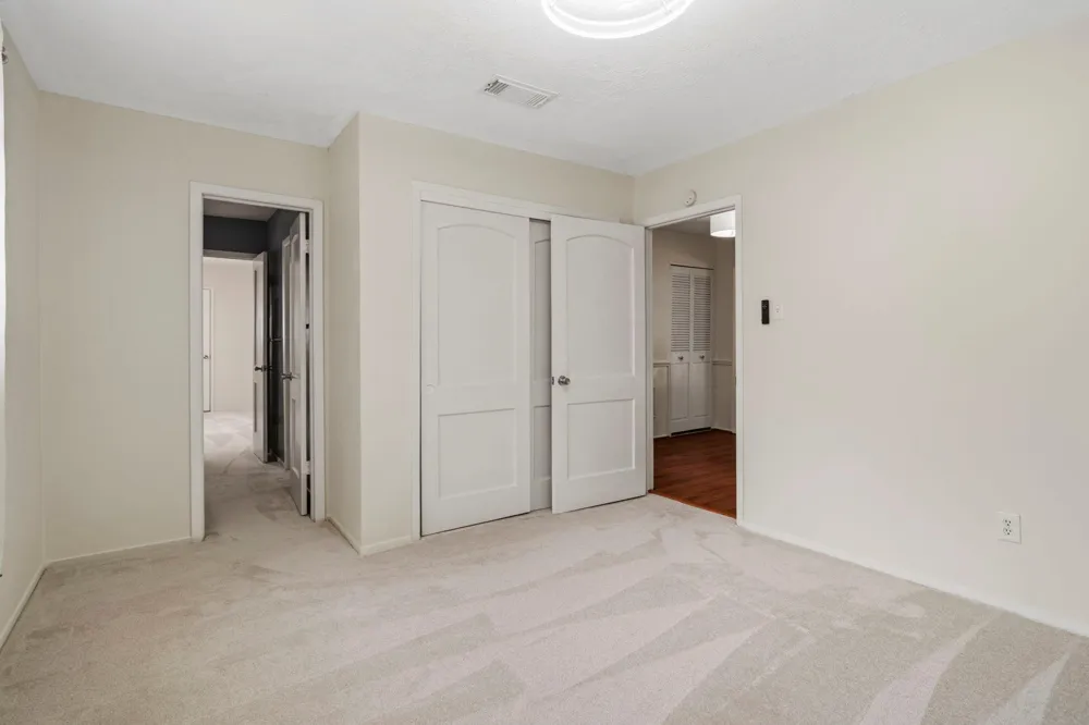 6102 Redding Road Houston, TX 77036