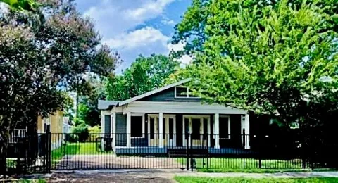 303 Northwood Street