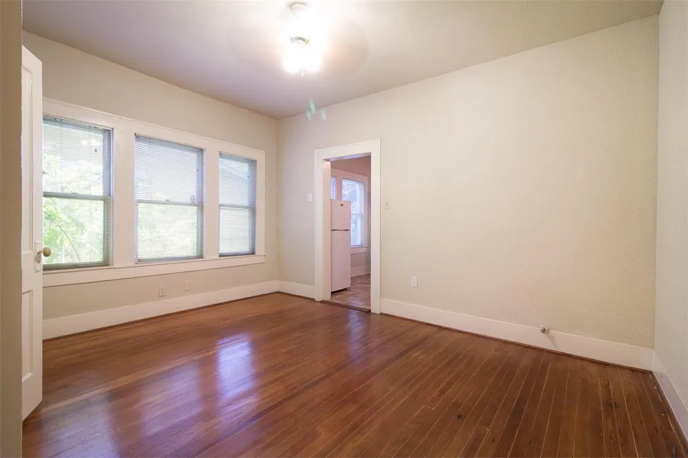 303 Northwood Street Houston, TX 77009