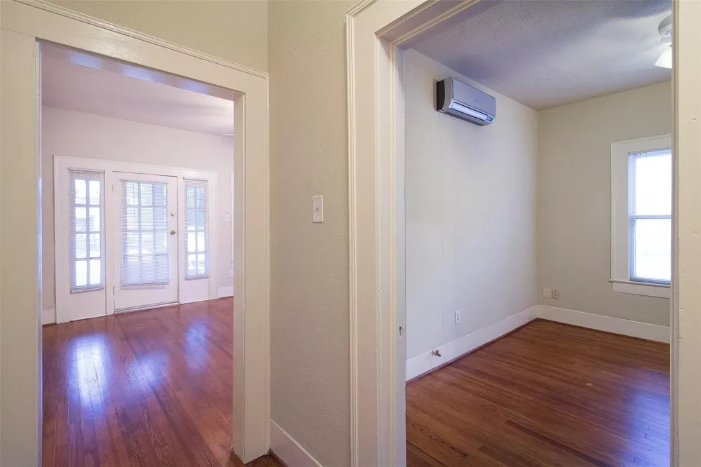 303 Northwood Street Houston, TX 77009