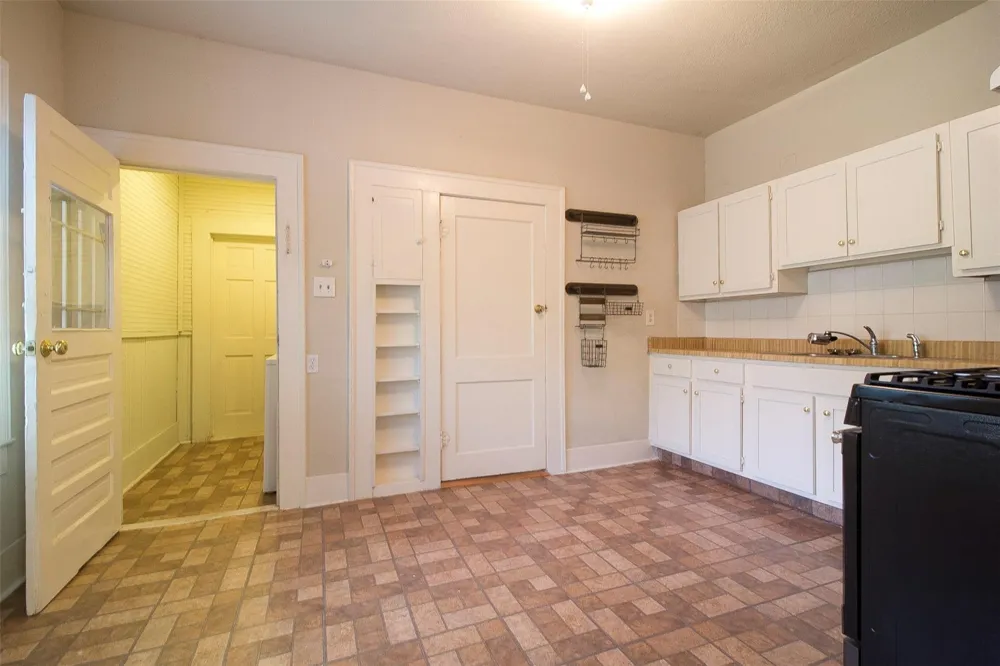 303 Northwood Street Houston, TX 77009