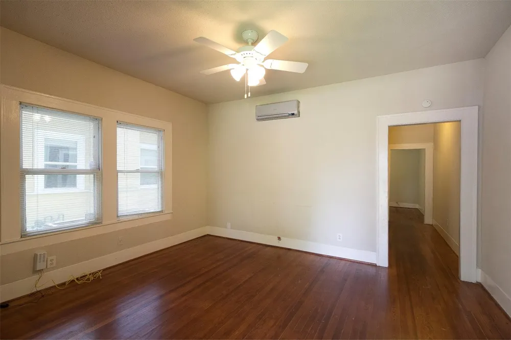303 Northwood Street Houston, TX 77009
