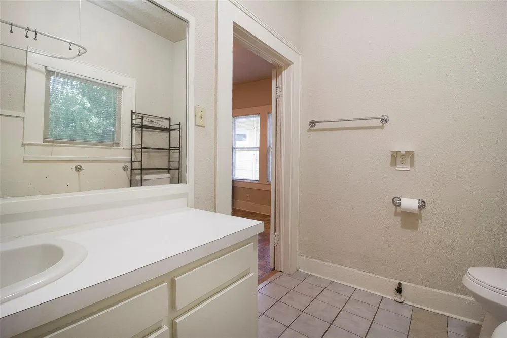 303 Northwood Street Houston, TX 77009