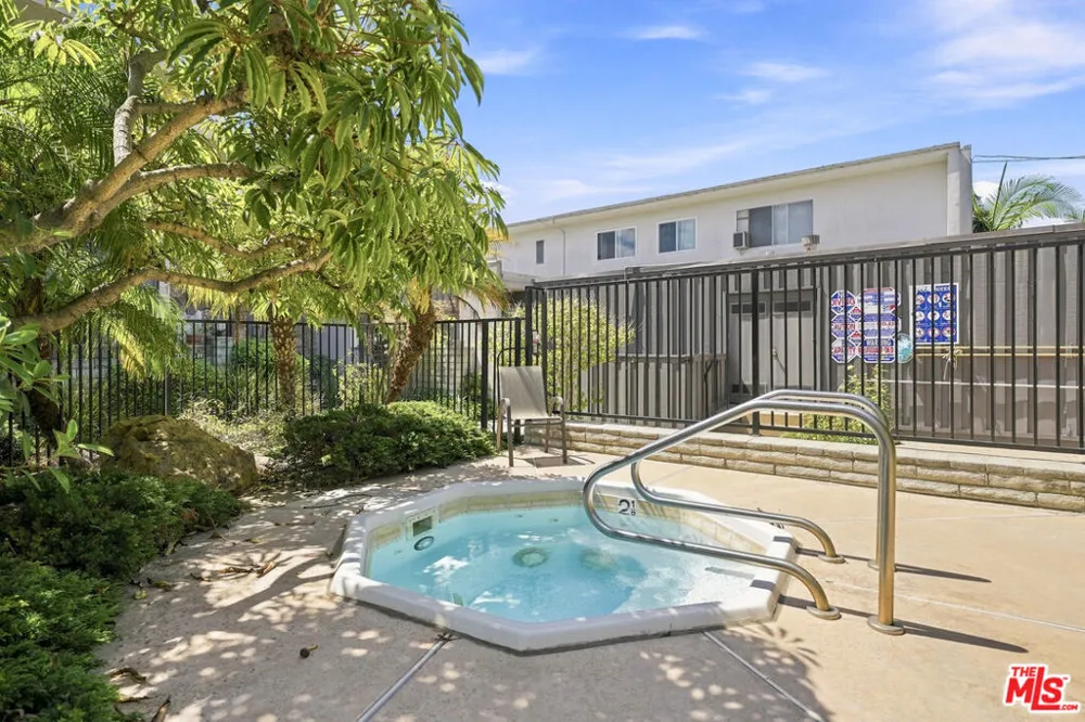 13235 Fiji Way #F Los Angeles, CA 90292