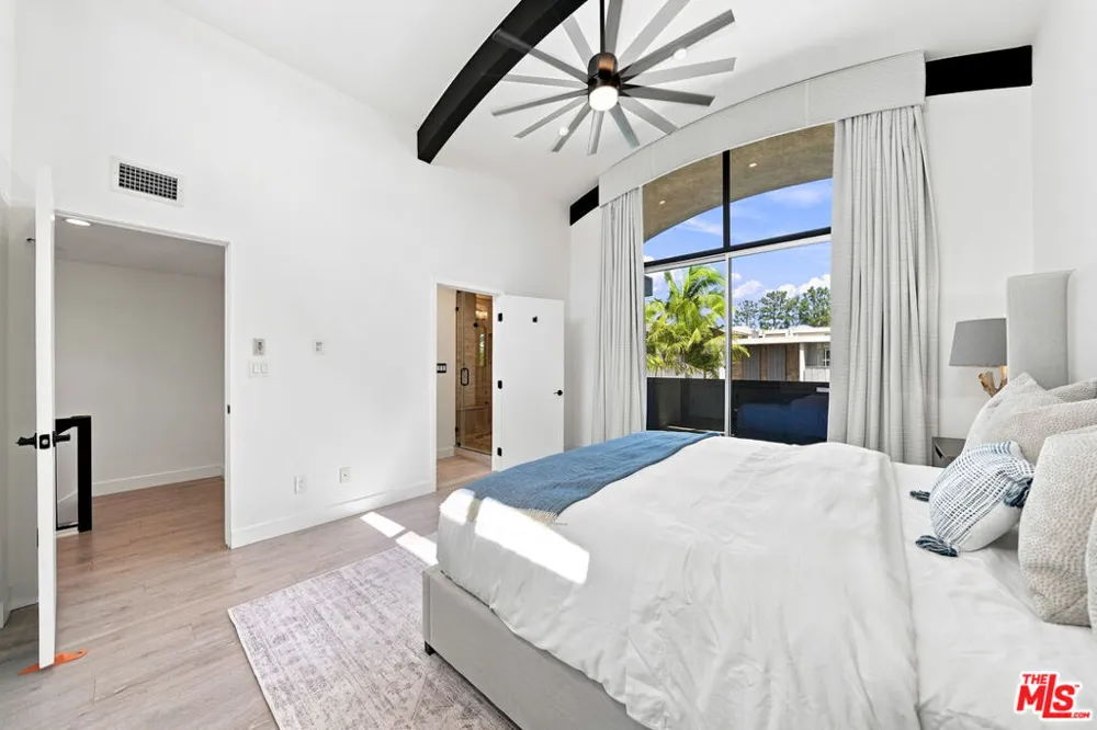 13235 Fiji Way #F Los Angeles, CA 90292