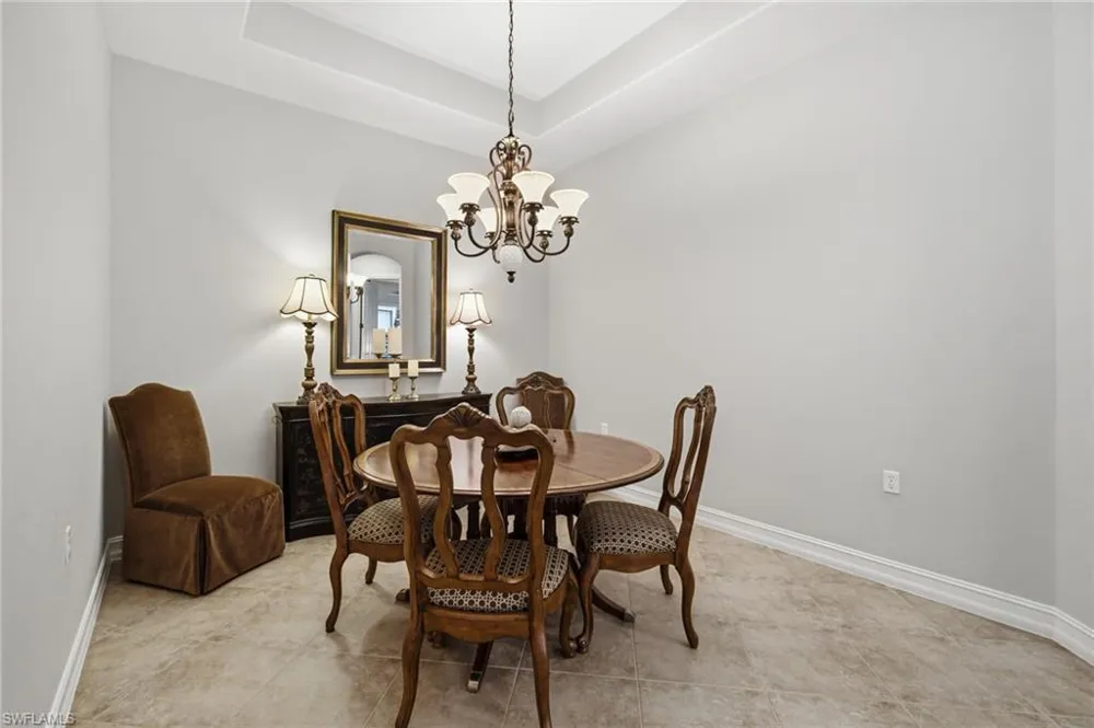 7381 Moorgate Point Way Naples, FL 34113