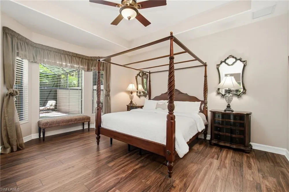 7381 Moorgate Point Way Naples, FL 34113