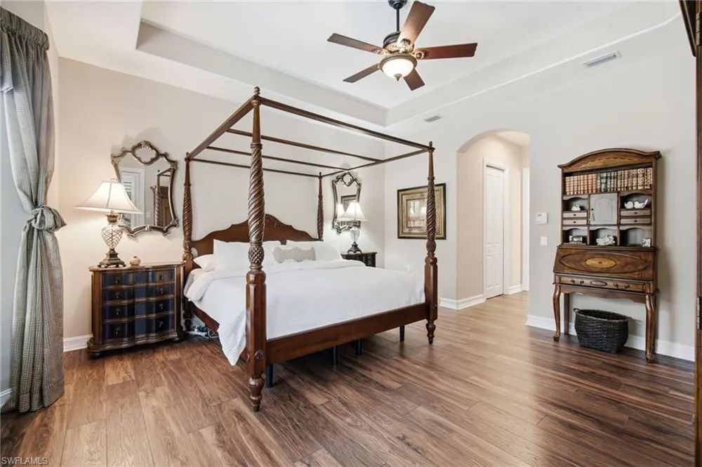 7381 Moorgate Point Way Naples, FL 34113