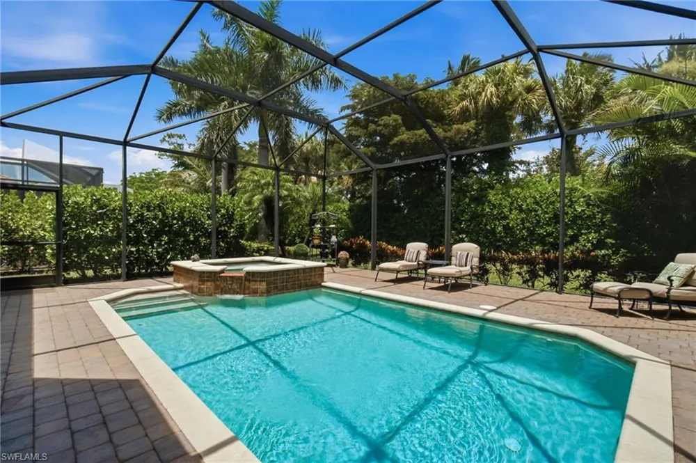 7381 Moorgate Point Way Naples, FL 34113