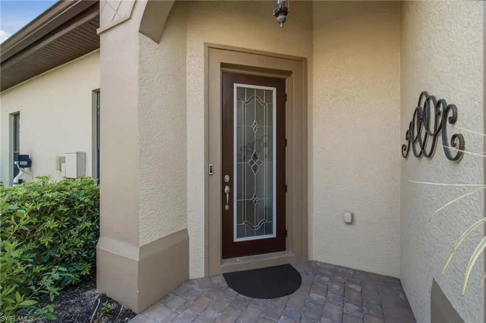7381 Moorgate Point Way Naples, FL 34113