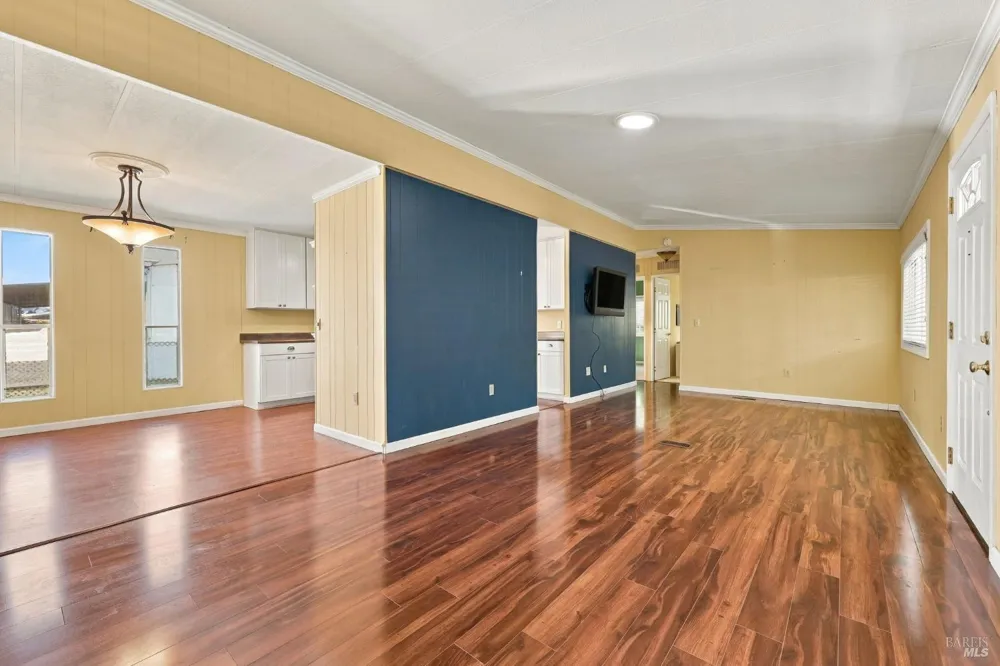 1037 Maple Drive Windsor, CA 95492